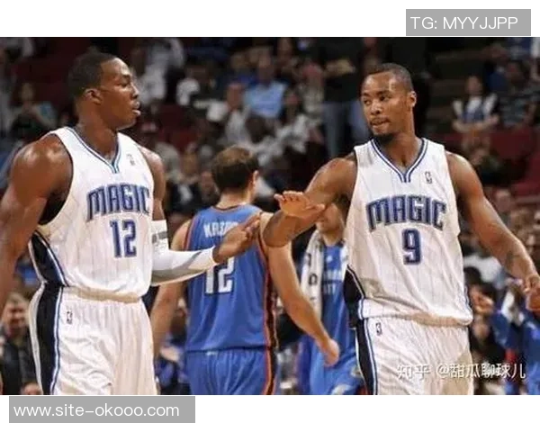 2018湖人队与爵士队季前赛精彩对决回顾与分析 2018湖人队与爵士队季前赛精彩对决回顾与分析