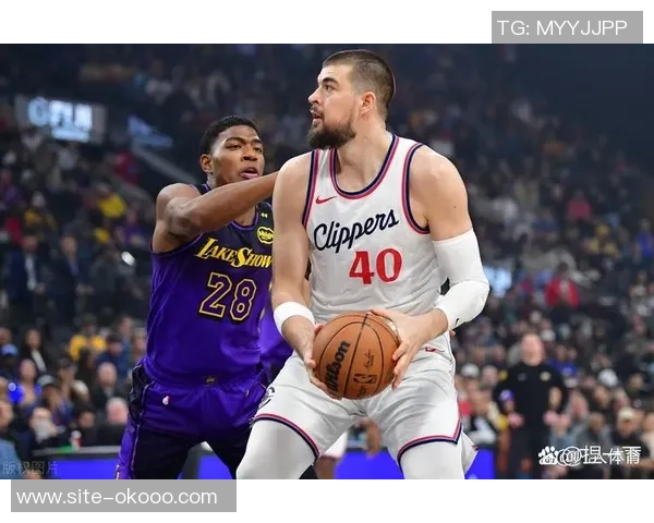 圣诞大战湖人对决快船精彩直播全程回顾与分析